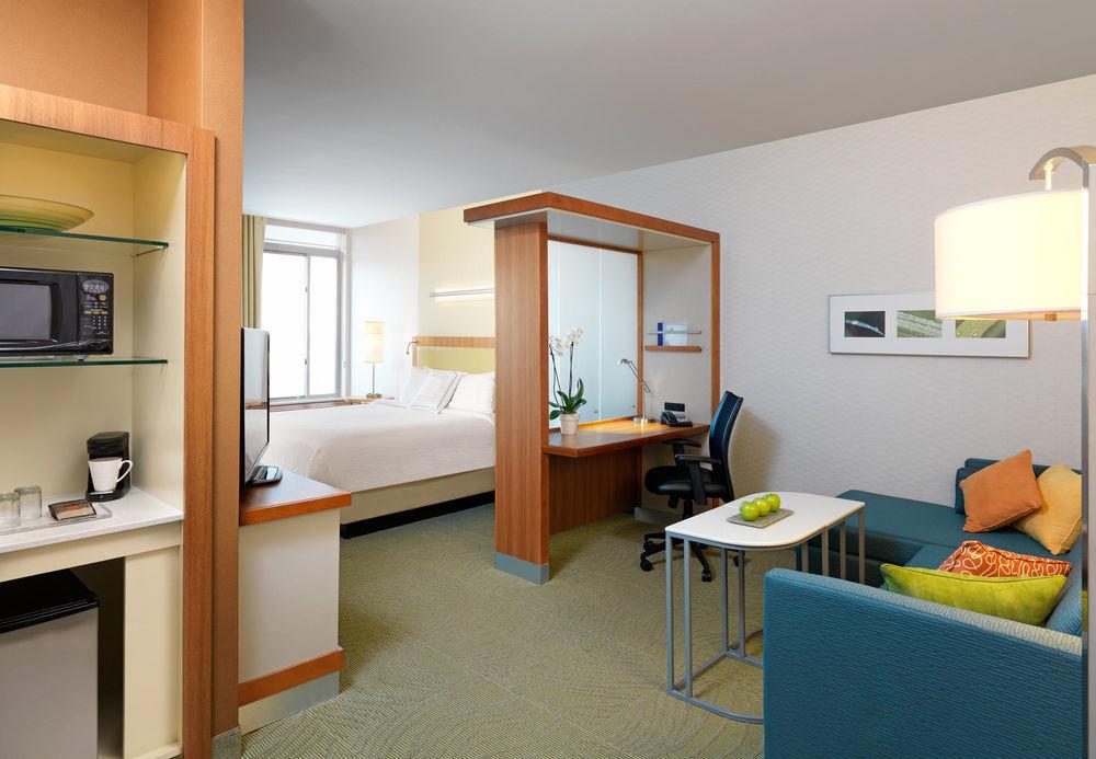 Springhill Suites By Marriott Orlando At Flamingo Crossings Town Center-Western Entrance Four Corners Exterior photo
