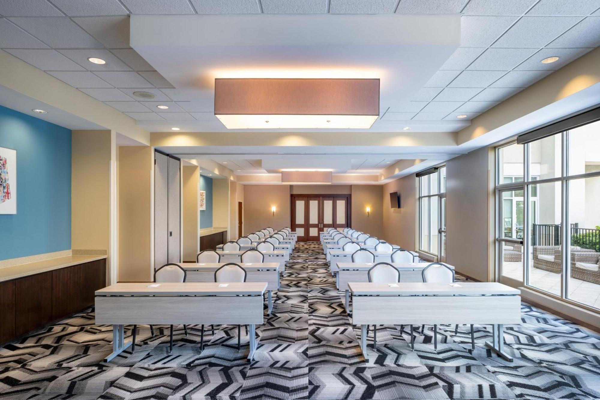 Springhill Suites By Marriott Orlando At Flamingo Crossings Town Center-Western Entrance Four Corners Exterior photo
