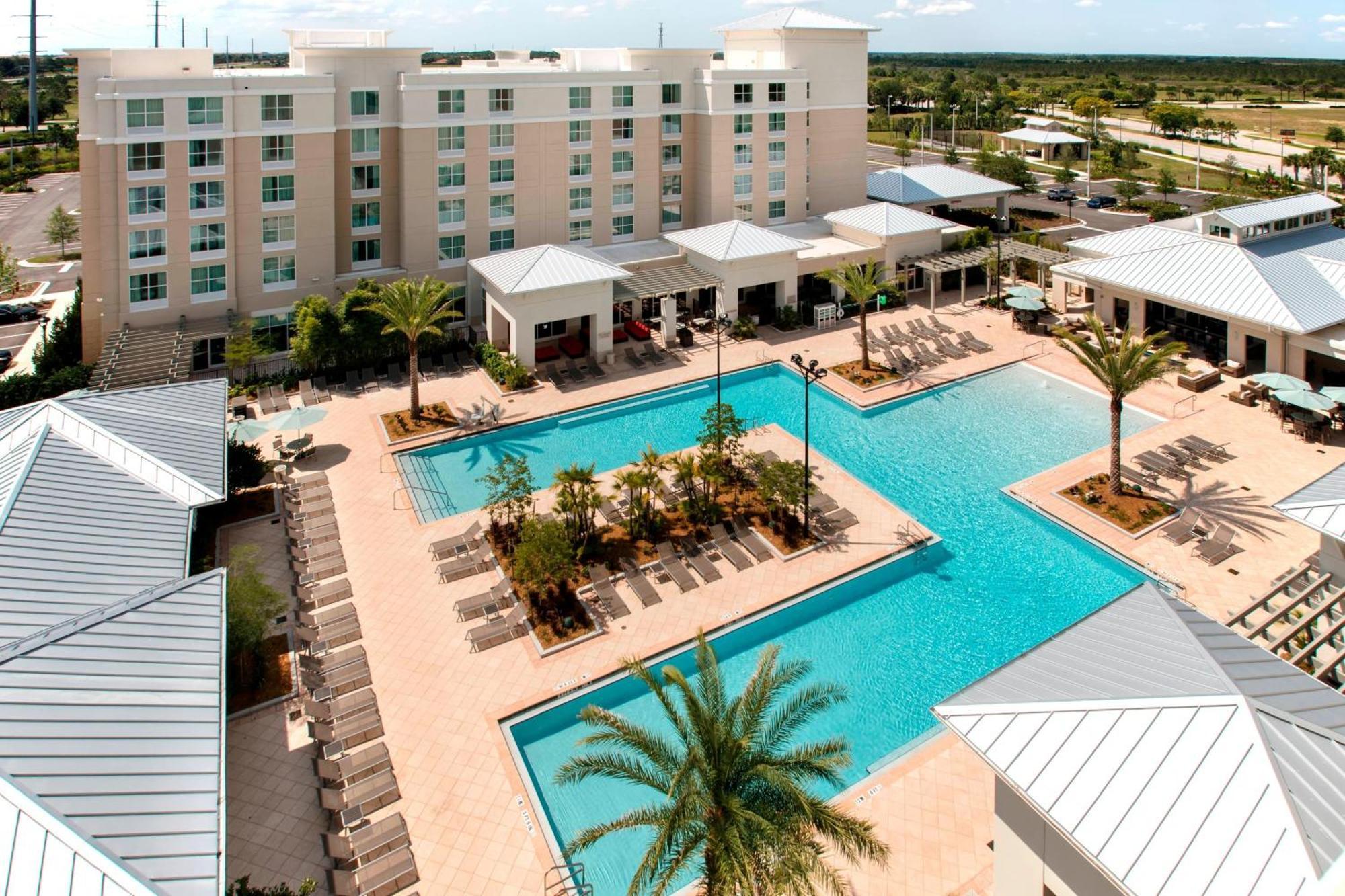 Springhill Suites By Marriott Orlando At Flamingo Crossings Town Center-Western Entrance Four Corners Exterior photo