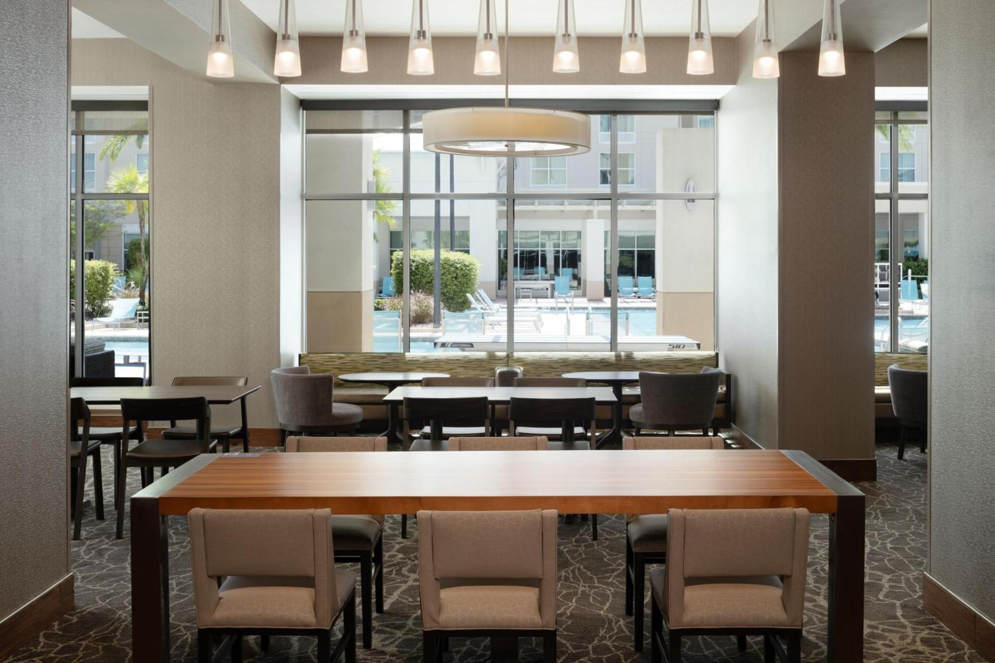 Springhill Suites By Marriott Orlando At Flamingo Crossings Town Center-Western Entrance Four Corners Exterior photo