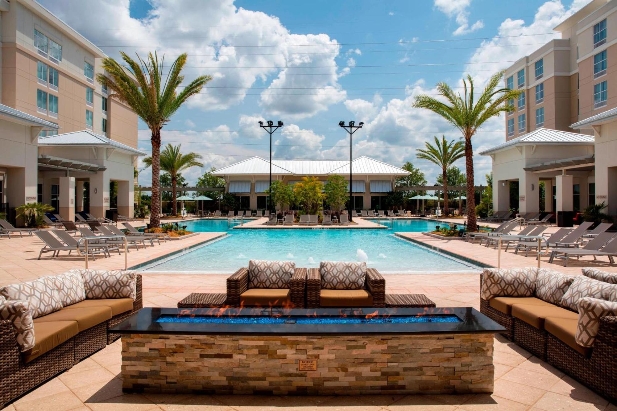 Springhill Suites By Marriott Orlando At Flamingo Crossings Town Center-Western Entrance Four Corners Exterior photo